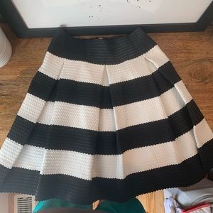 Black and white flare/ bubble skirt